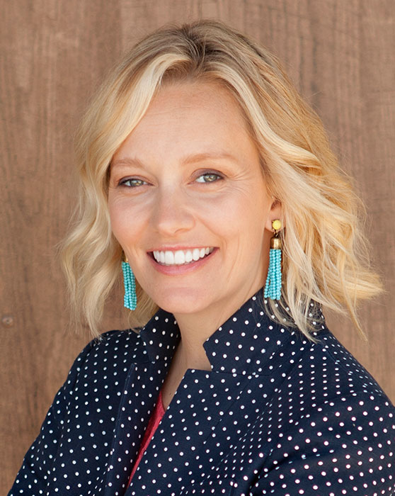 Veronica Manidis — Executive Assistant